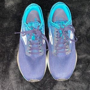 Brooks women’s running shoes